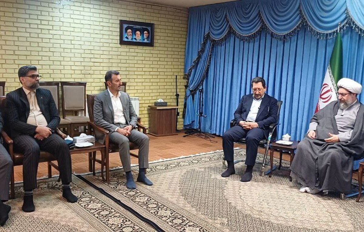 ملاقات وزیر صمت با نماینده ولی فقیه در استان آذربایجان شرقی و امام جمعه تبریز