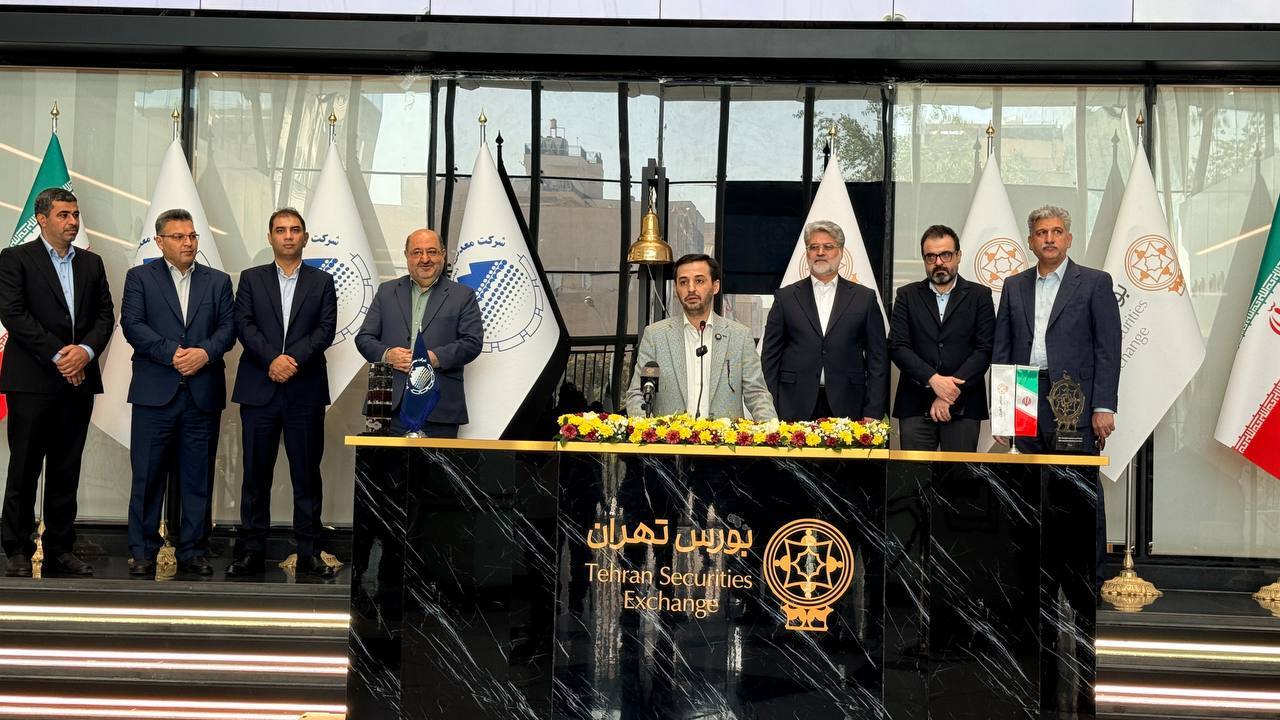 «فرید دهقانی» زنگ آغاز به کار بورس را نواخت «فرید دهقانی» زنگ آغاز به کار بورس را نواخت