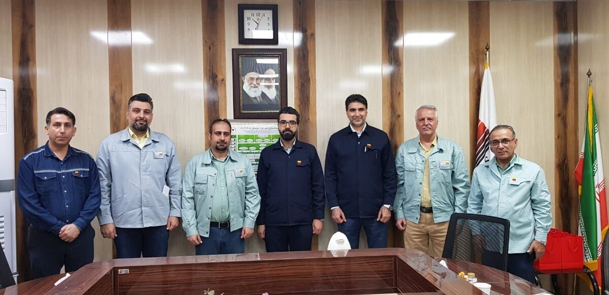 جلسه هم‌اندیشی با جمعی از ارائه‌دهندگان مقالات در سمپوزیوم فولاد کیش