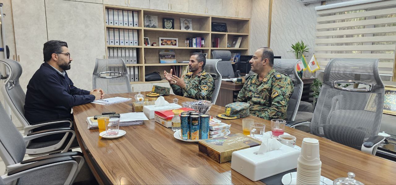 قدردانی فرمانده یگان ویژه استان خوزستان از تعاملات سازنده شرکت فولاد خوزستان قدردانی فرمانده یگان ویژه استان خوزستان از تعاملات سازنده شرکت فولاد خوزستان