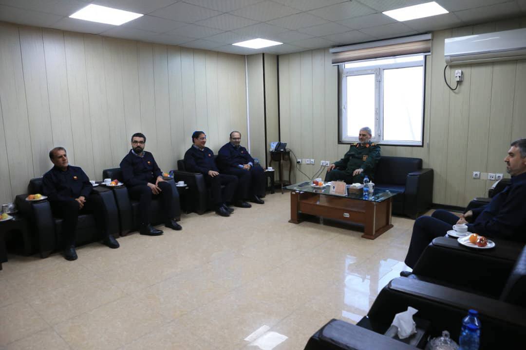 دیدار مدیرعامل شرکت فولاد خوزستان و هیات همراه با فرمانده سپاه حضرت ولیعصر (عج) دیدار مدیرعامل شرکت فولاد خوزستان و هیات همراه با فرمانده سپاه حضرت ولیعصر (عج)