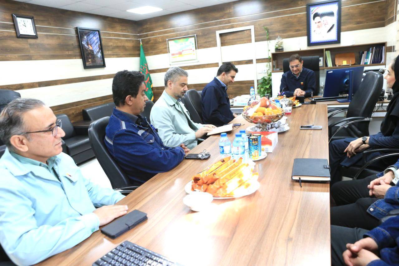 بازدید قائممقام مدیرعامل فولاد خوزستان از معاونت فناوری بازدید قائممقام مدیرعامل فولاد خوزستان از معاونت فناوری