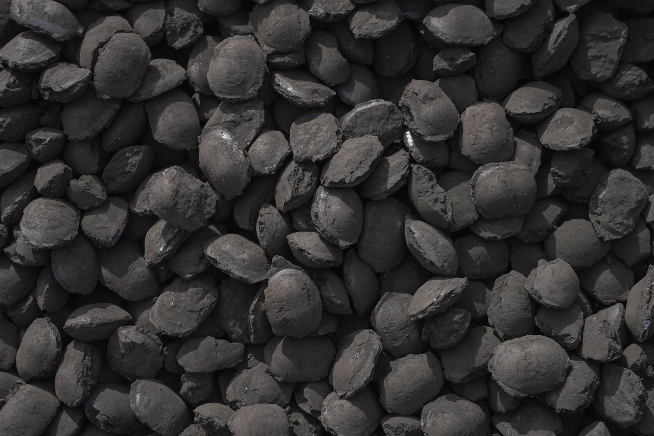 بریکت احیایی از لجن صنعتی؛ روایت یک فتح صنعتی در فولاد خوزستان بریکت احیایی از لجن صنعتی؛ روایت یک فتح صنعتی در فولاد خوزستان