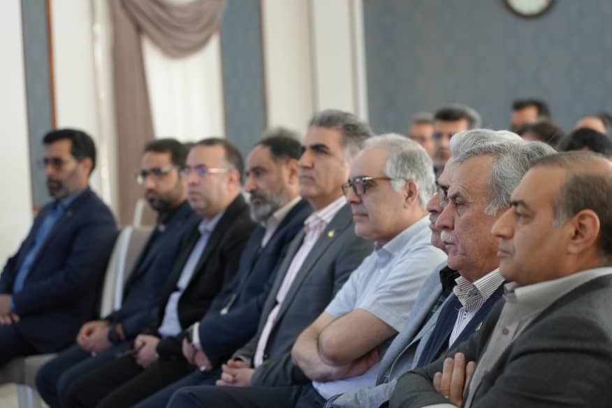 زارع: مدیریت فقط رکورد تولید نیست زارع: مدیریت فقط رکورد تولید نیست