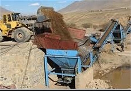 ۱۰ کارگاه معدنی ناایمن مازندران همچنان تعطیل می‌مانند