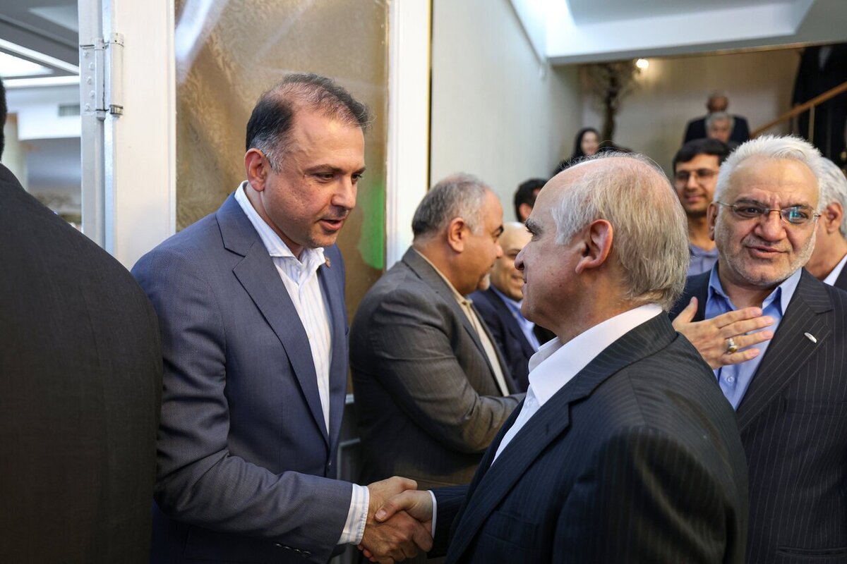 گزارش تصویری از نشست مدیرعامل شرکت ملی مس با مدیران عامل و اعضای هیات‌ مدیره شرکت‌های تابعه
