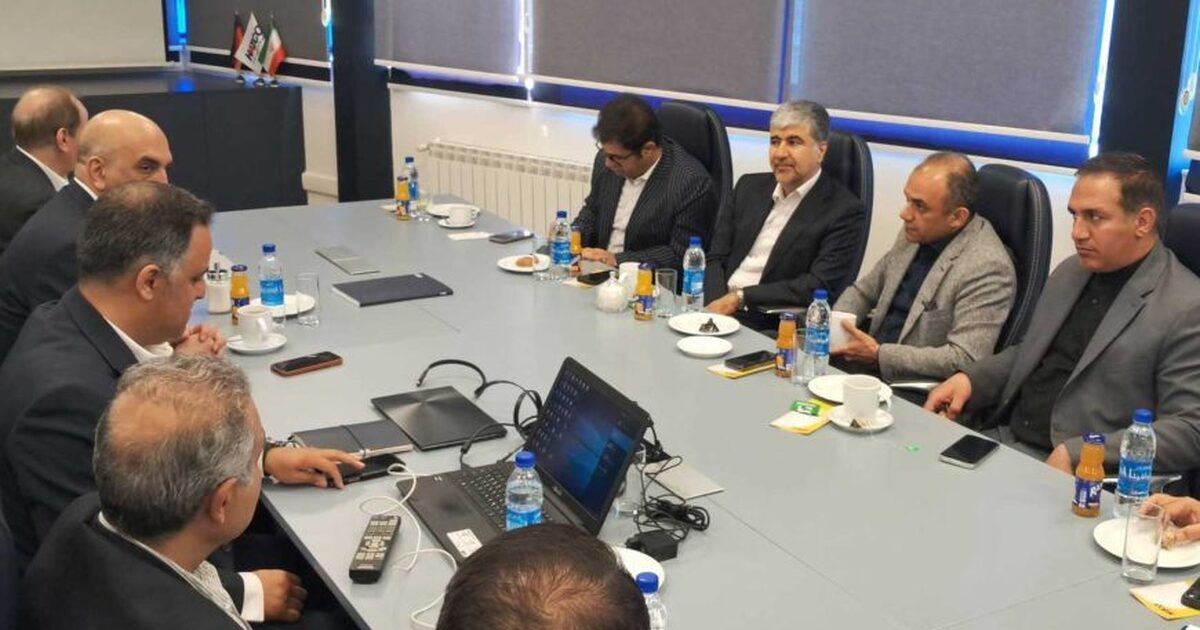 بازدید مدیرعامل فولاد زاگرس از مجموعه کمپرسورسازی «هتکو»