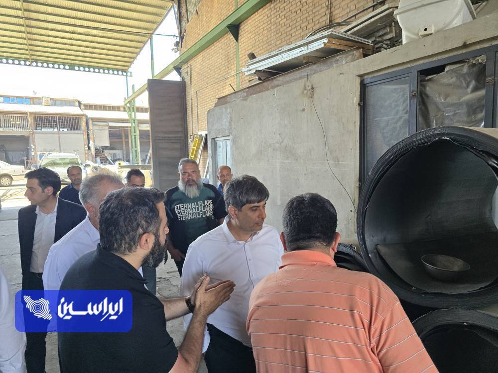از بورس کالا تا آهنمکان؛ چرا ورق بورسی با اختلاف قیمت بالا وارد بازار میشود؟ از بورس کالا تا آهنمکان؛ چرا ورق بورسی با اختلاف قیمت بالا وارد بازار میشود؟