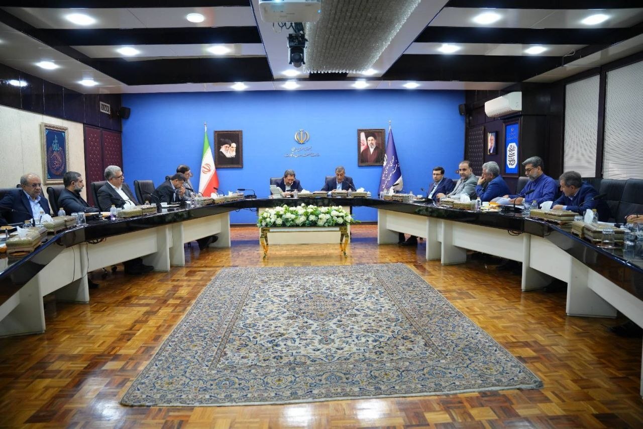 تقدیر معاون اجرایی رئیسجمهور از مجموعه وزارت صمت/ حمایتهای گسترده دولت برای پشتیبانی از واحدهای تولیدی آسیبدیده تقدیر معاون اجرایی رئیسجمهور از مجموعه وزارت صمت/ حمایتهای گسترده دولت برای پشتیبانی از واحدهای تولیدی آسیبدیده