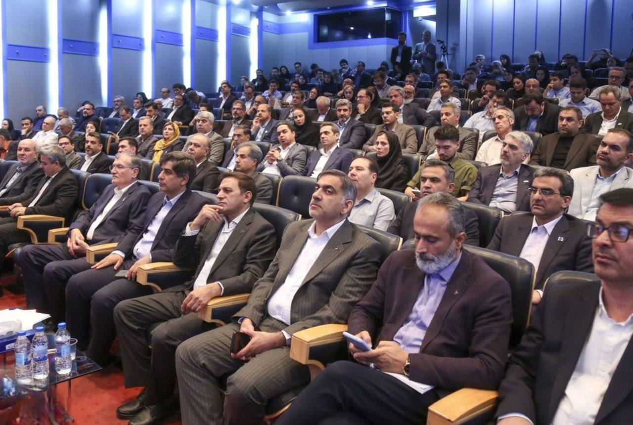 مسیر فولاد مبارکه از کیفیت و بهرهوری به چابکی رسید و اکنون مهمترین موضوع آن در حوزه تعالی سازمانی تابآوری در برابر چالشها و تنشهاست مسیر فولاد مبارکه از کیفیت و بهرهوری به چابکی رسید و اکنون مهمترین موضوع آن در حوزه تعالی سازمانی تابآوری در برابر چالشها و تنشهاست