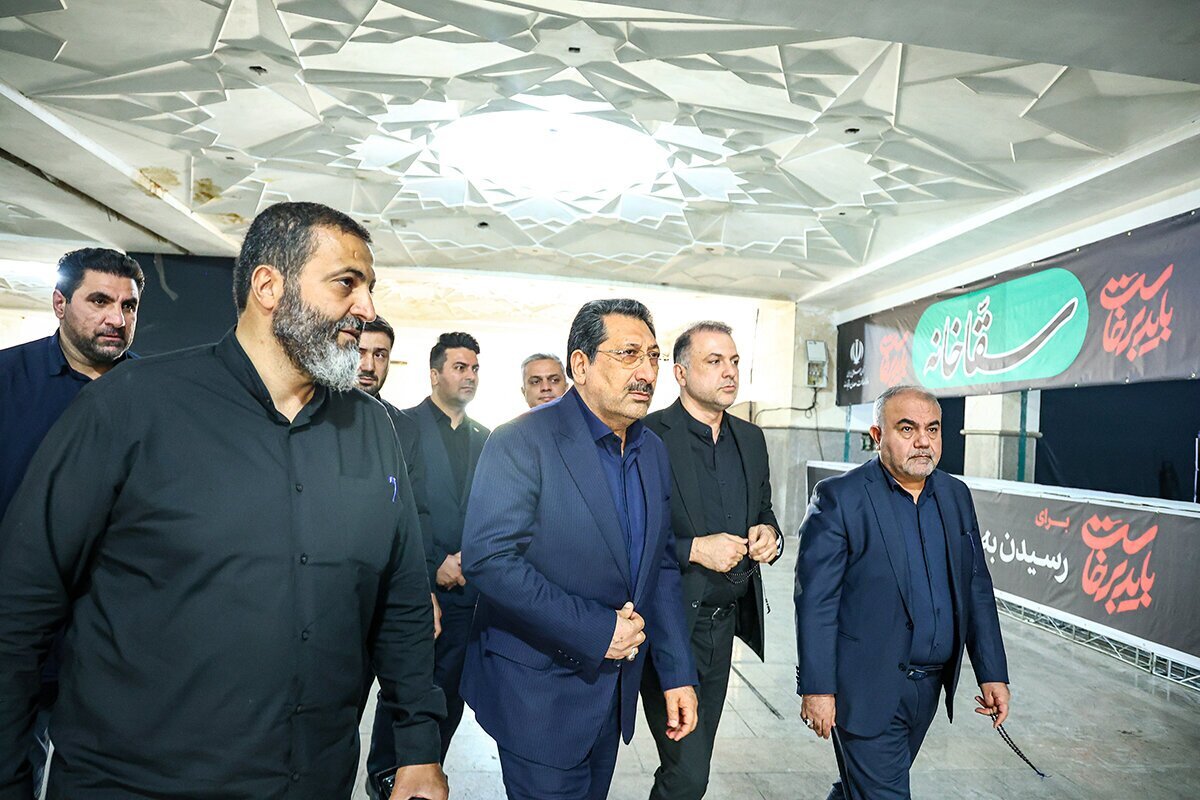 سقاخانه در مصلی، موکب در میدان