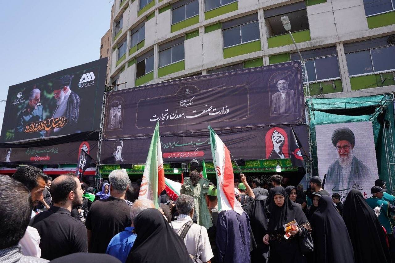 عملکرد فراتر از انتظار موکبهای وزارت صمت در خدمترسانی به عزاداران رهبر شهید عملکرد فراتر از انتظار موکبهای وزارت صمت در خدمترسانی به عزاداران رهبر شهید