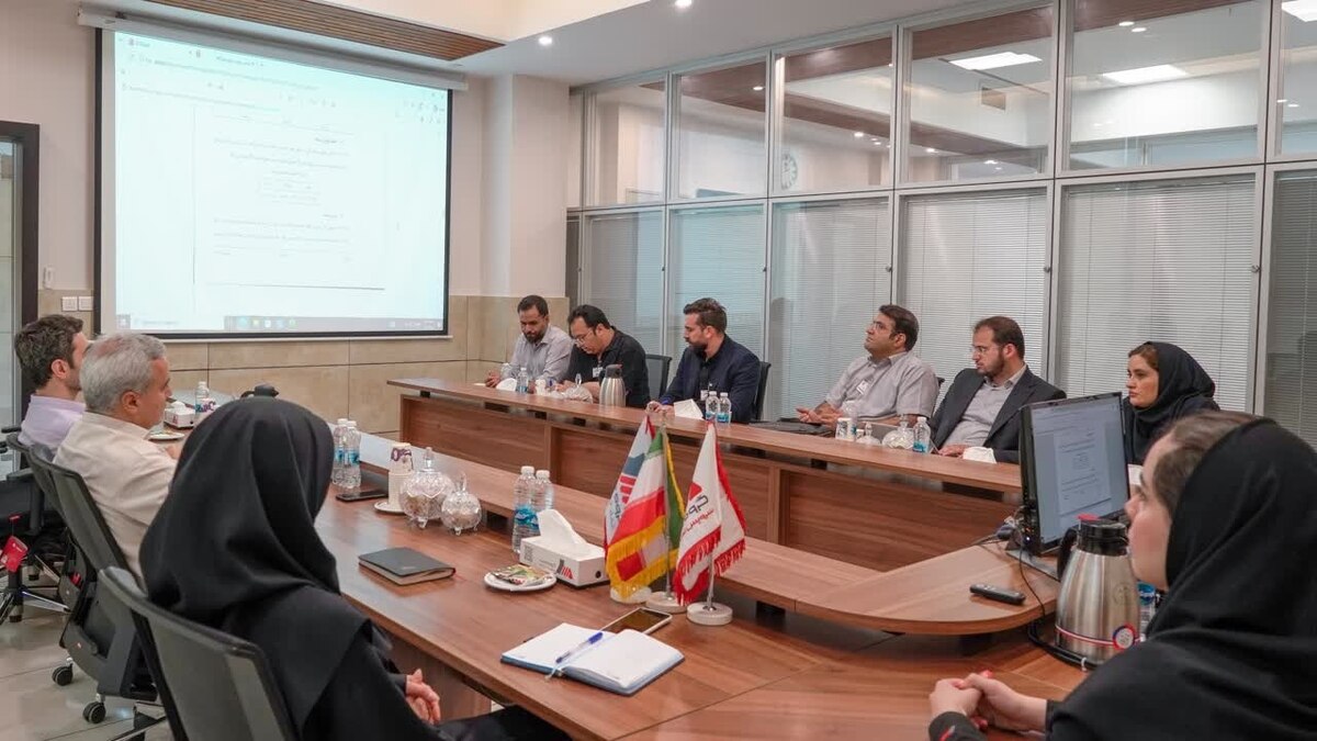 بازدید تخصصی کارکنان شرکت آهن و فولاد ارفع از شرکت نفت و گاز مپنا