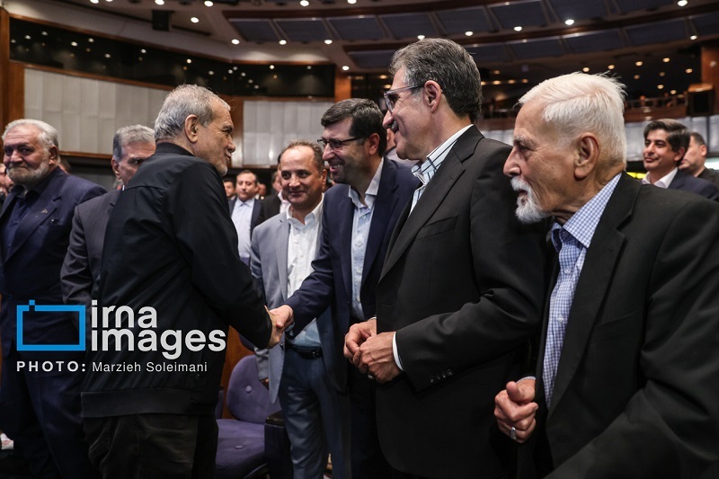 افزایش سه برابری مشارکت در مراسم روز ملی صنعت و معدن/ رویکردهای نوآورانهای در برگزاری این رویداد/ ارتقای کیفیت حکمرانی اقتصادی افزایش سه برابری مشارکت در مراسم روز ملی صنعت و معدن/ رویکردهای نوآورانهای در برگزاری این رویداد/ ارتقای کیفیت حکمرانی اقتصادی