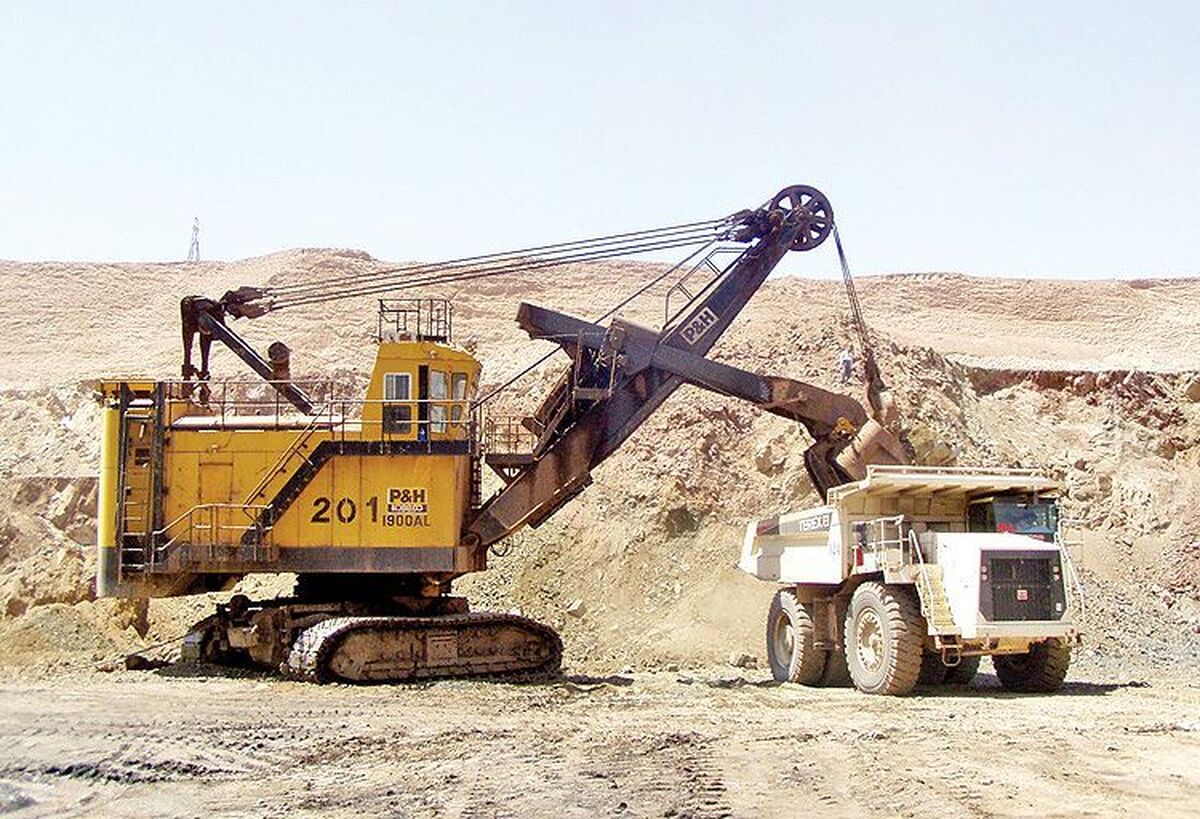 ۲ روایت از رشد ۱۴۰۴ معدن