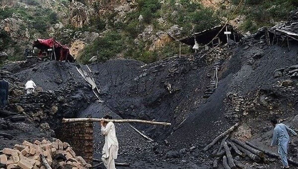 جان باختن ۲۵ نفر در حادثه معدن در پاکستان