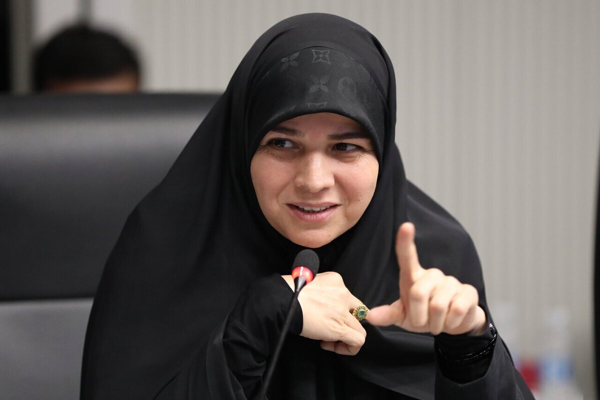 نظارت موثر بر بازار و برخورد با محتکران، راهکار مهار گرانی است/ مدیریت دقیق فرآیند عرضه کالا‌های اساسی ضرورت دارد