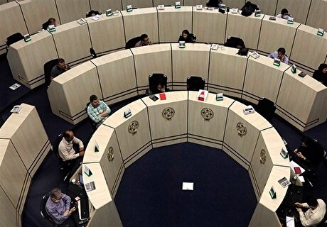 مرداد؛ ماه دوچهره بورس تهران