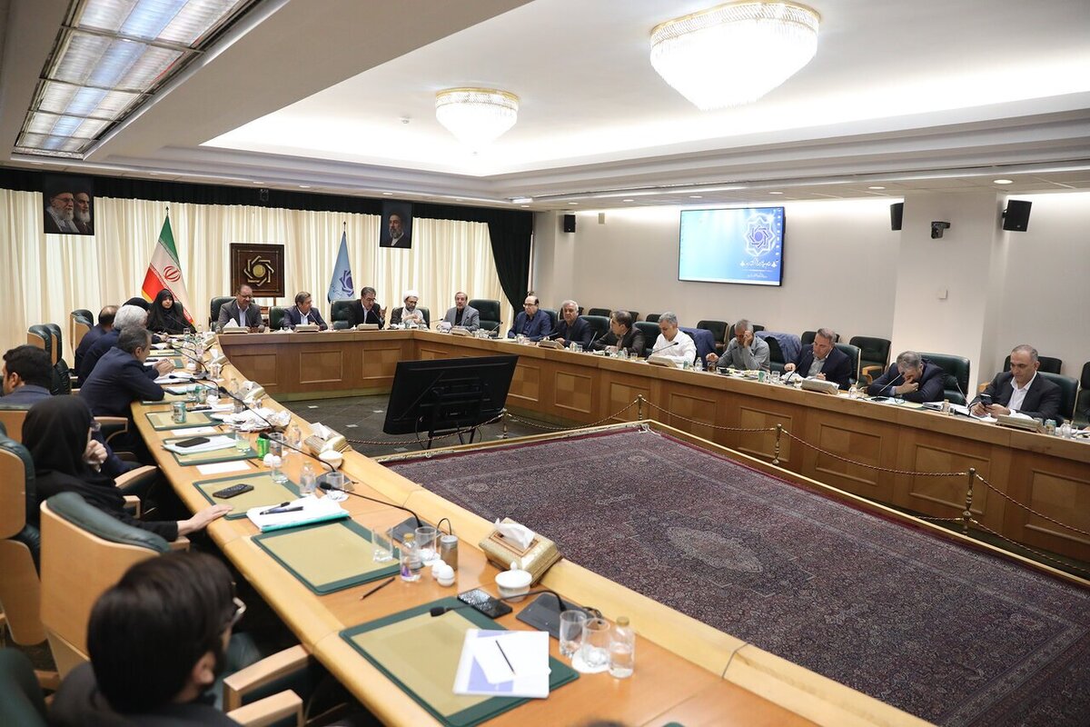 اتخاذ تصمیماتی برای تامین ارز مورد نیاز تولیدکنندگان و صنعتگران